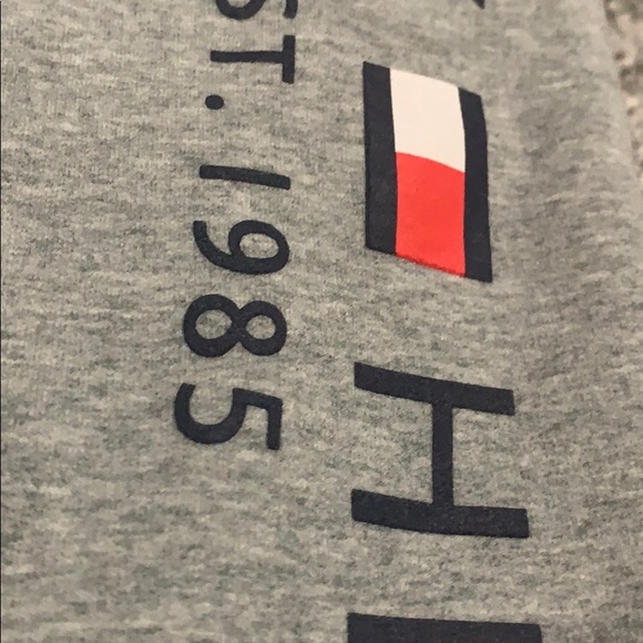 Tommy Hilfiger joggers - Picture 7 of 8
